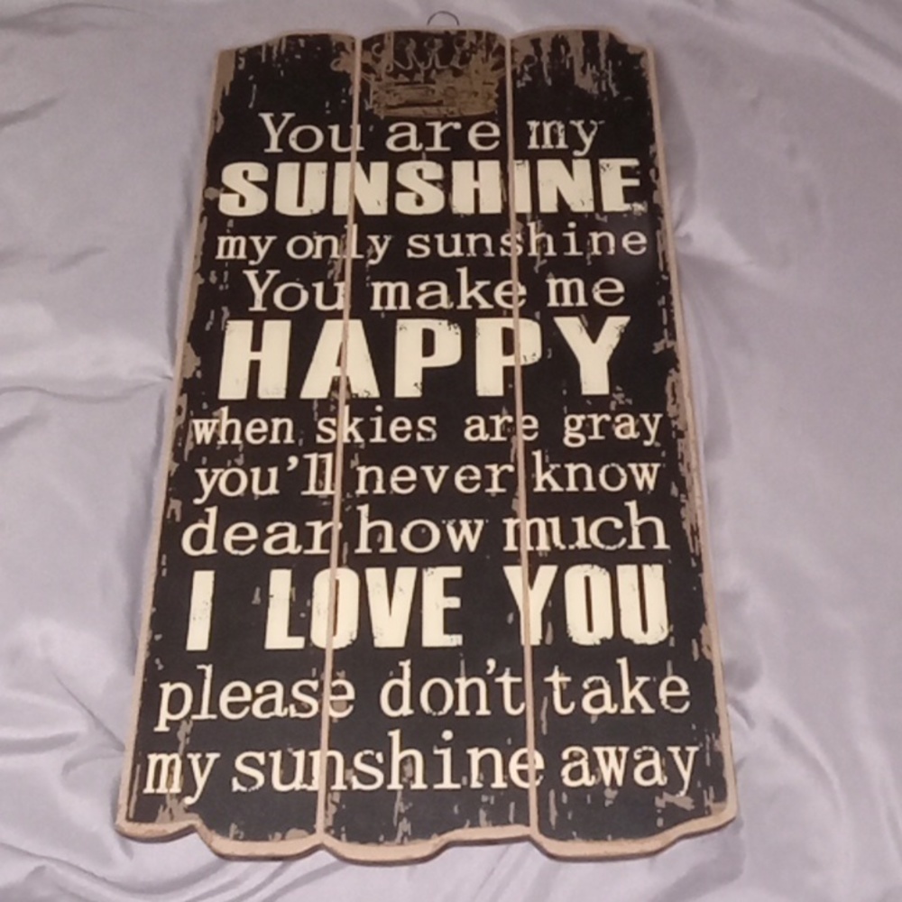 "You are my sunshine" wooden wall decor sign